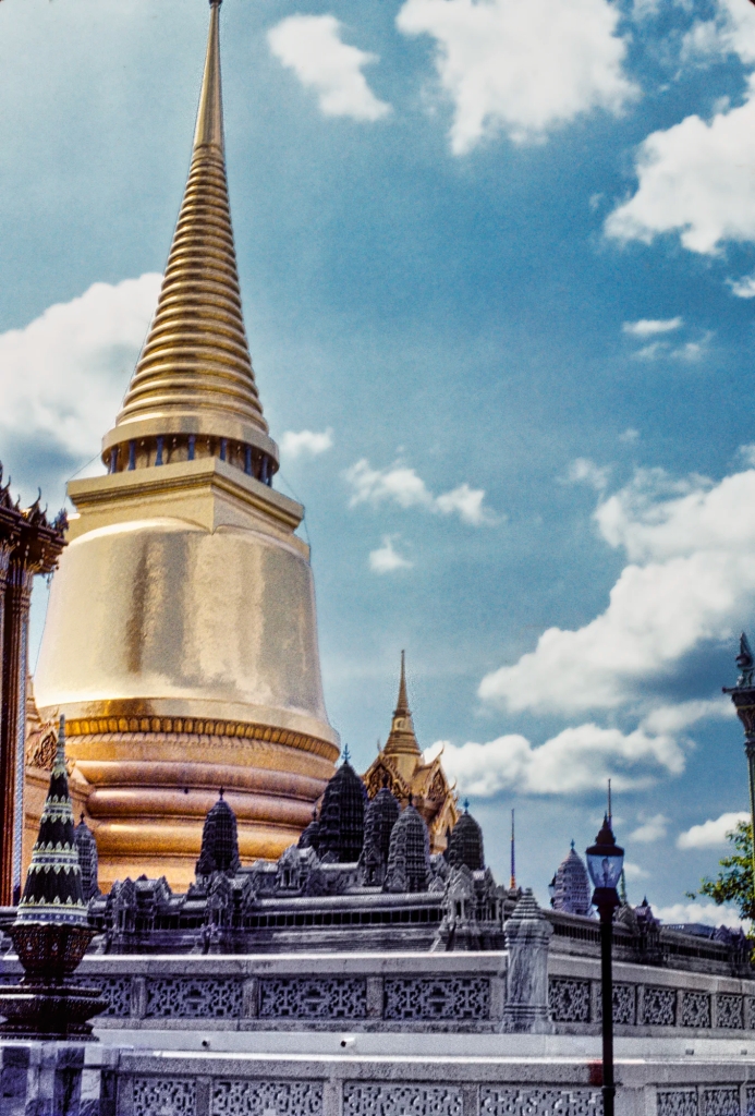 Phra Sri Rattana Chedi and Angkor Wat Model, Wat Phra Kaew