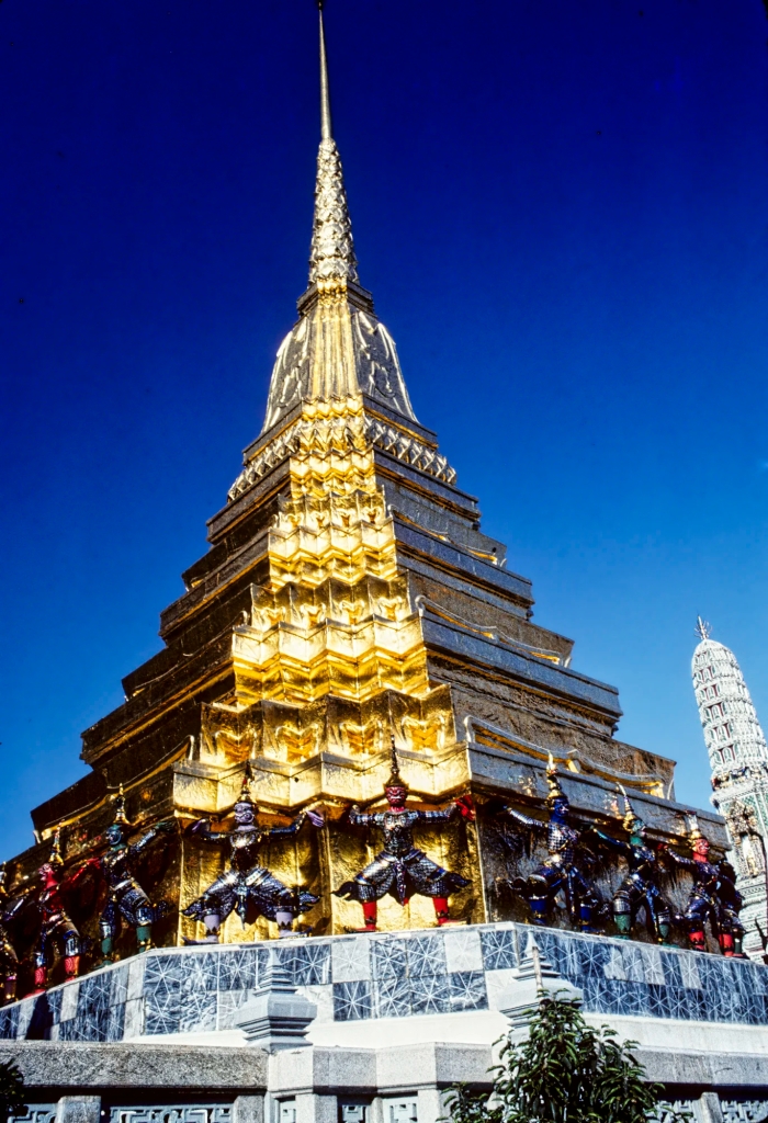 Gold Chedi Overview, Wat Phra Kaew