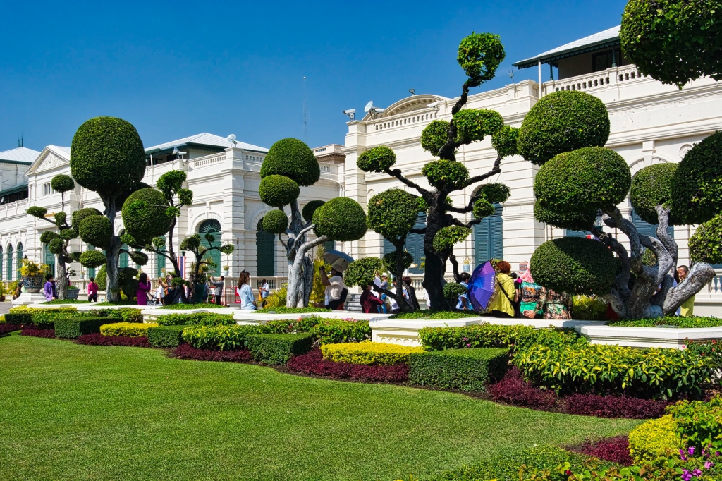Shaped Trees, Grand Palace