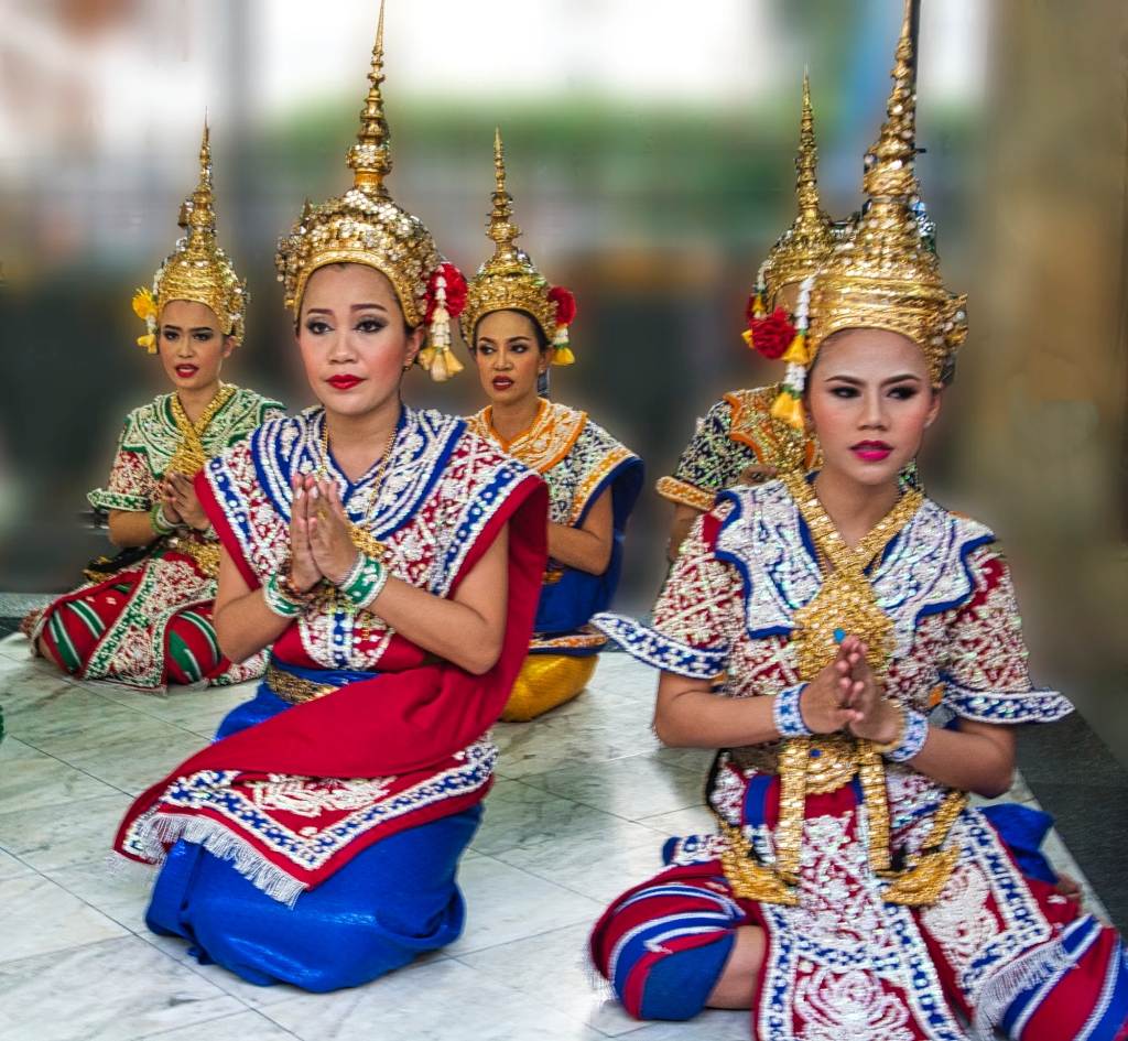 Classical Dancers in wai gesture, Erawan Shrine, Bangkok, TH