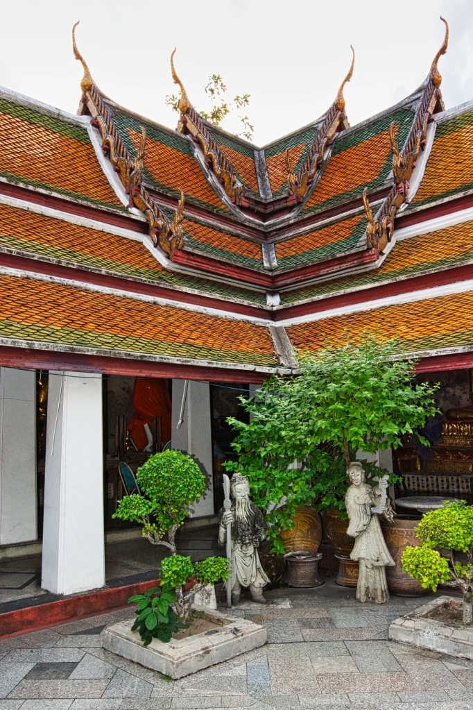 Phra Rabieng Khot (cloister), Wat Suthat, Bangkok, TH