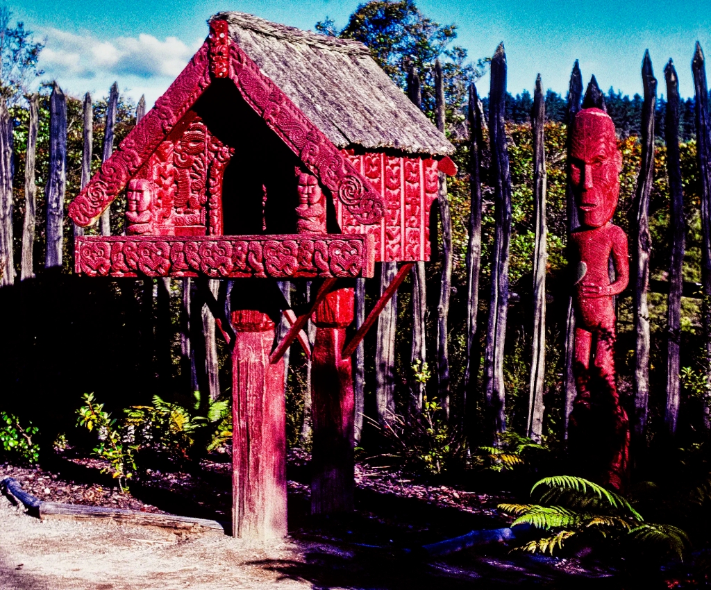 Carved Hut, Whakarewarewa, Rotorua, NZ