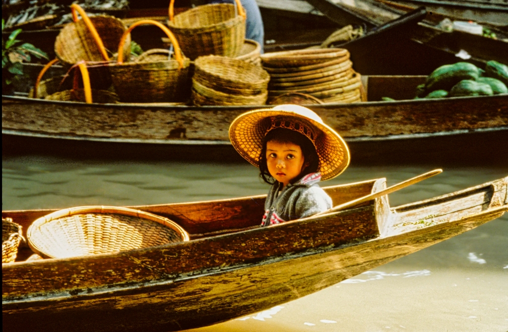 Surprised Girl in Boat, Damnoen Saduak Floating Market, TH - First Prize International Development Contest