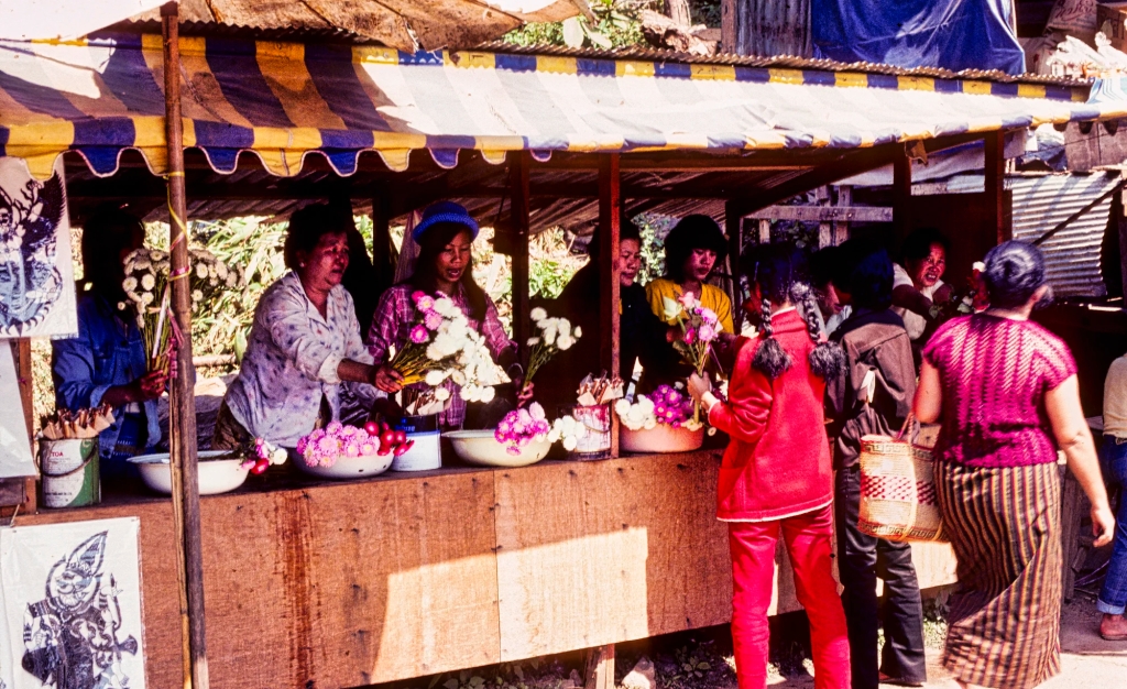 Flower Stalls, Wat Doi Suthep, Chiang Mai Prov., Thailand