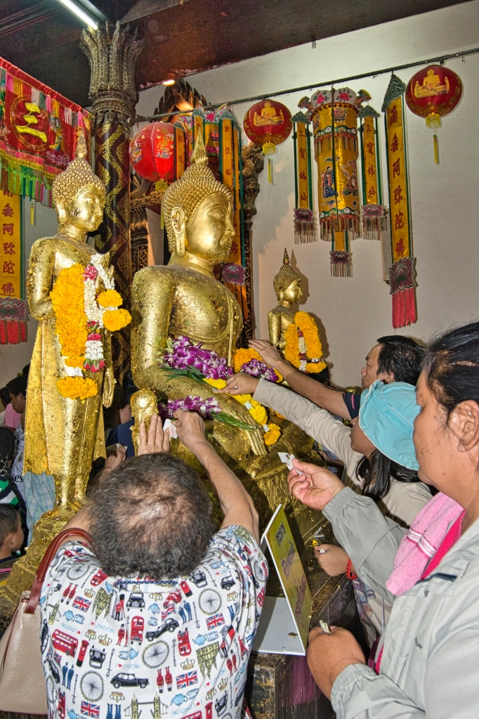 Making Merit, Wat Na Phra Meru Rachikaram, Ayutthaya, Thailand